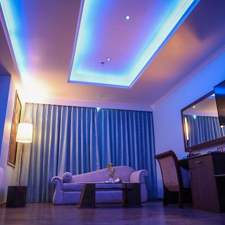 The Quilon Beach Hotel&centro de convenciones Kollam Exterior foto