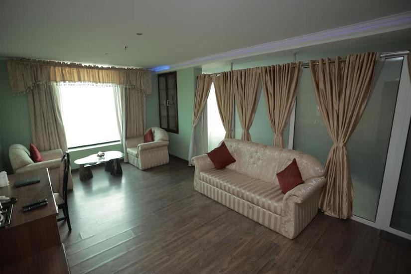 The Quilon Beach Hotel&centro de convenciones Kollam Exterior foto