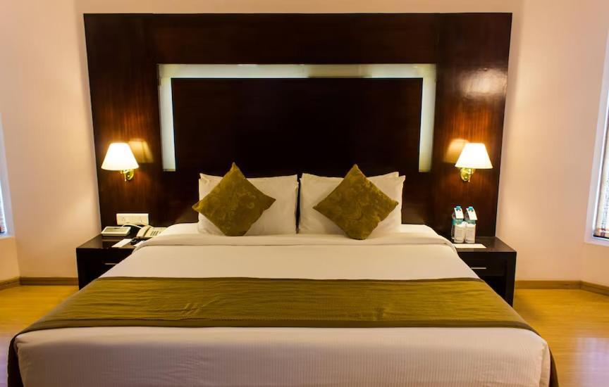 The Quilon Beach Hotel&centro de convenciones Kollam Exterior foto