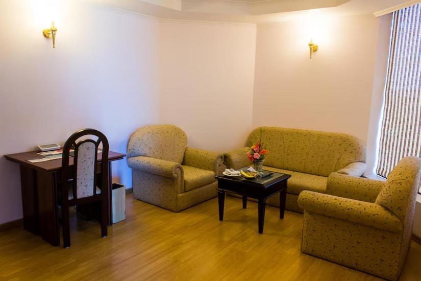 The Quilon Beach Hotel&centro de convenciones Kollam Exterior foto