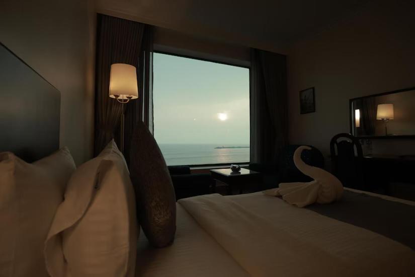The Quilon Beach Hotel&centro de convenciones Kollam Exterior foto