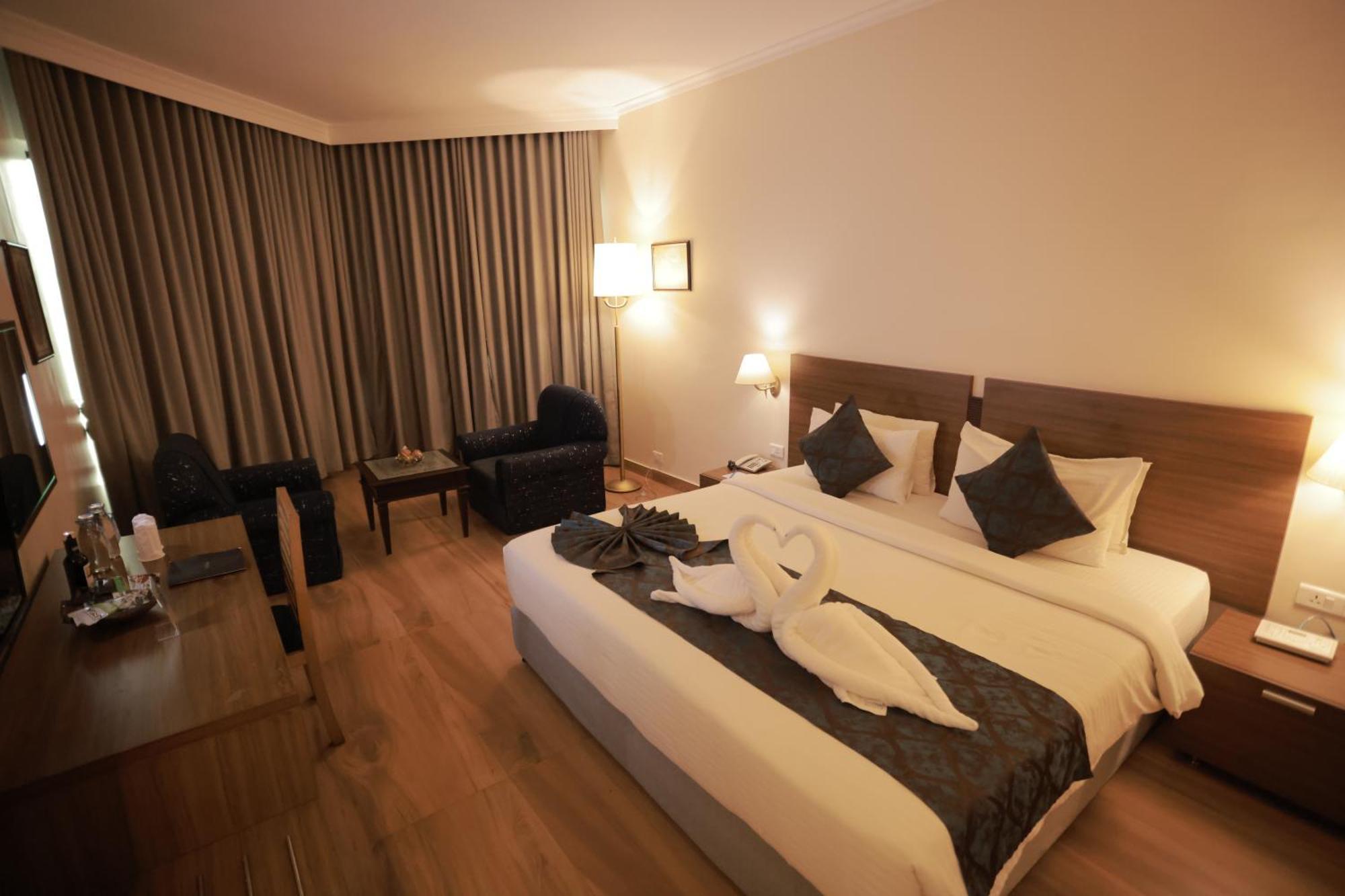 The Quilon Beach Hotel&centro de convenciones Kollam Exterior foto