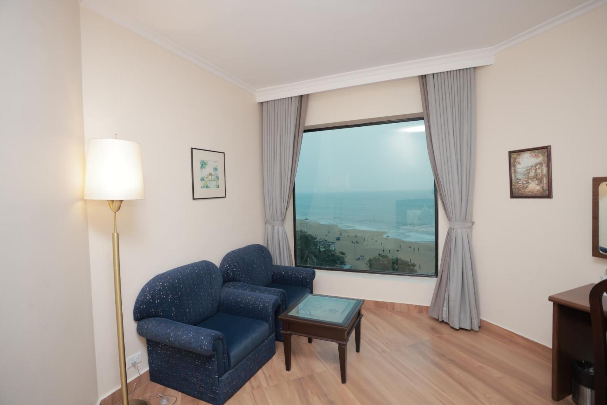 The Quilon Beach Hotel&centro de convenciones Kollam Exterior foto