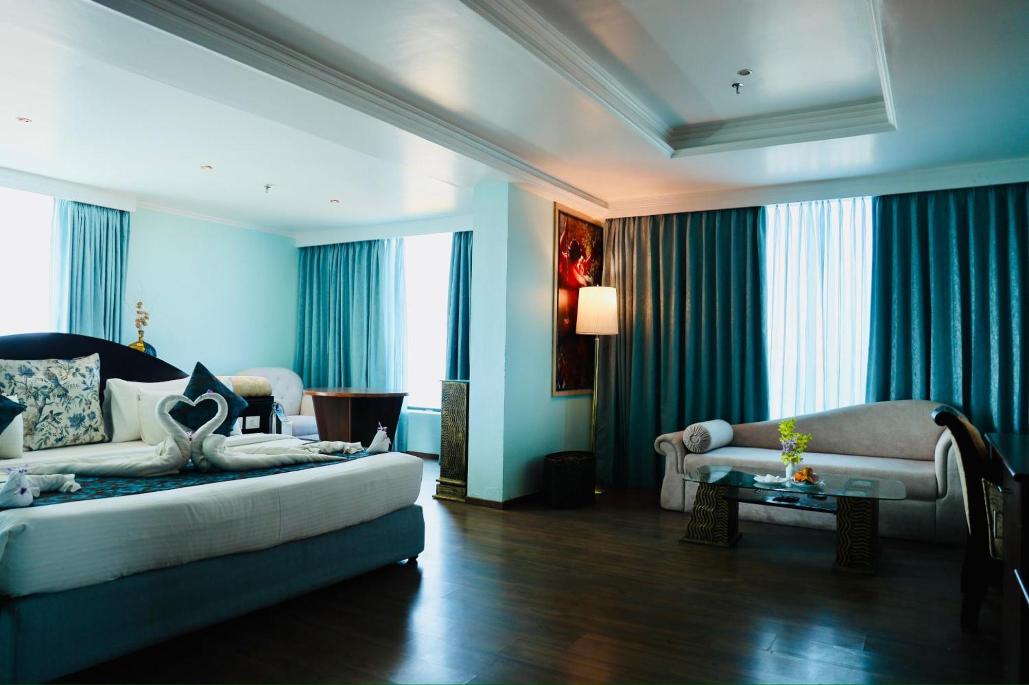 The Quilon Beach Hotel&centro de convenciones Kollam Exterior foto